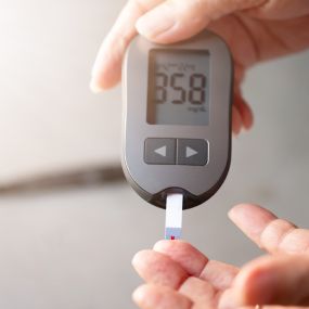 Insulina Alta: O que é, Quais são os Sintomas e o que Fazer?